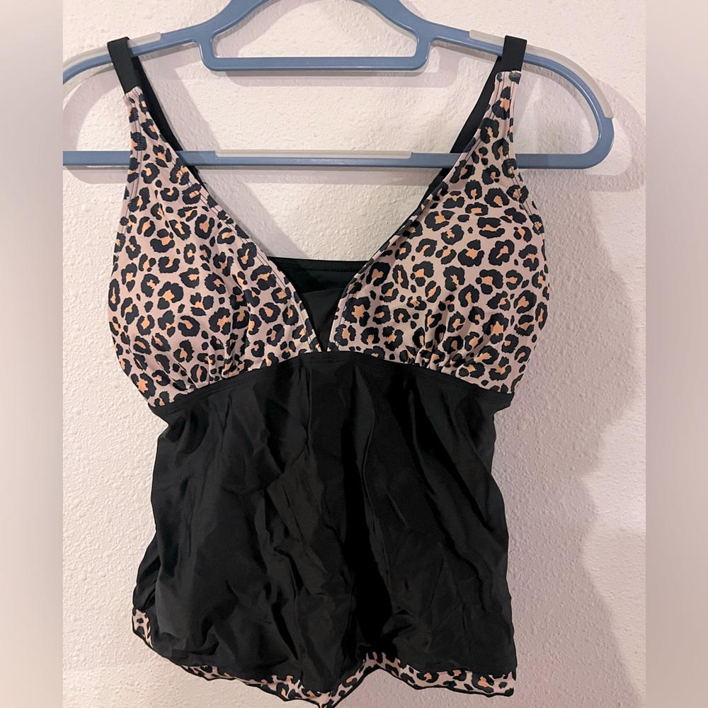 Gently used women’s 2piece suit